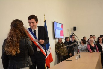 ceremonie citoyenne beaucaire - julien sanchez - maire de beaucaire (22)