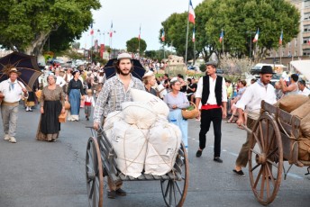 Beaucaire defile fetes de la madeleine 2018 (13)