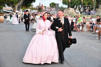 Beaucaire defile fetes de la madeleine 2018 (15)