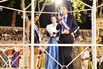 Beaucaire defile fetes de la madeleine 2018 (35) Julien Sanchez