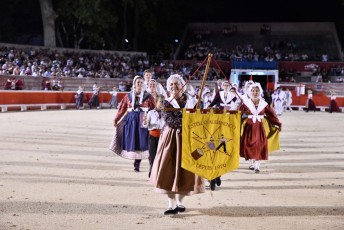 Beaucaire defile fetes de la madeleine 2018 (51)