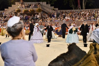 Beaucaire defile fetes de la madeleine 2018 (57)