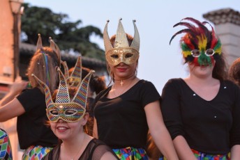 Beaucaire defile fetes de la madeleine 2018 (70)