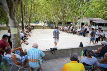 Grand prix de la ville au jeu de boules provençales beaucaire (14)