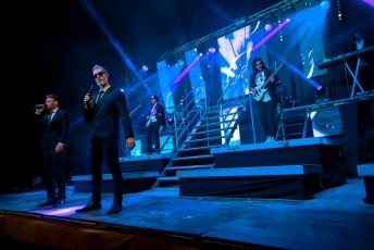 Salon taurin soir 5 + feu d artifice beaucaire - julien sanchez (21)