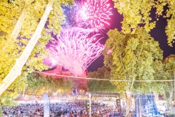 Salon taurin soir 5 + feu d artifice beaucaire - julien sanchez (43)