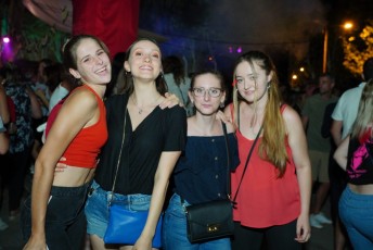 Salon taurin soir 5 + feu d artifice beaucaire - julien sanchez (62)