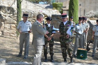 BEAUCAIRE Ceremonie de passation de commandement du 503e regiment du train (14)