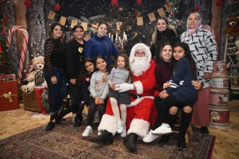 Beaucaire - Maison du Pere Noel-130