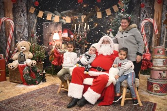 maison du pere noel beaucaire-103