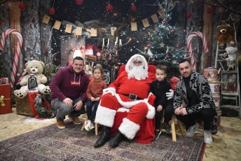 maison du pere noel beaucaire-297