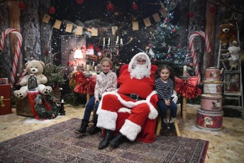 maison du pere noel beaucaire-364