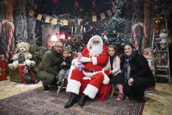 maison du pere noel beaucaire-367