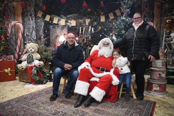 maison du pere noel beaucaire-393