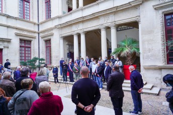 Beaucaire Hommage Samuel PATY (1)