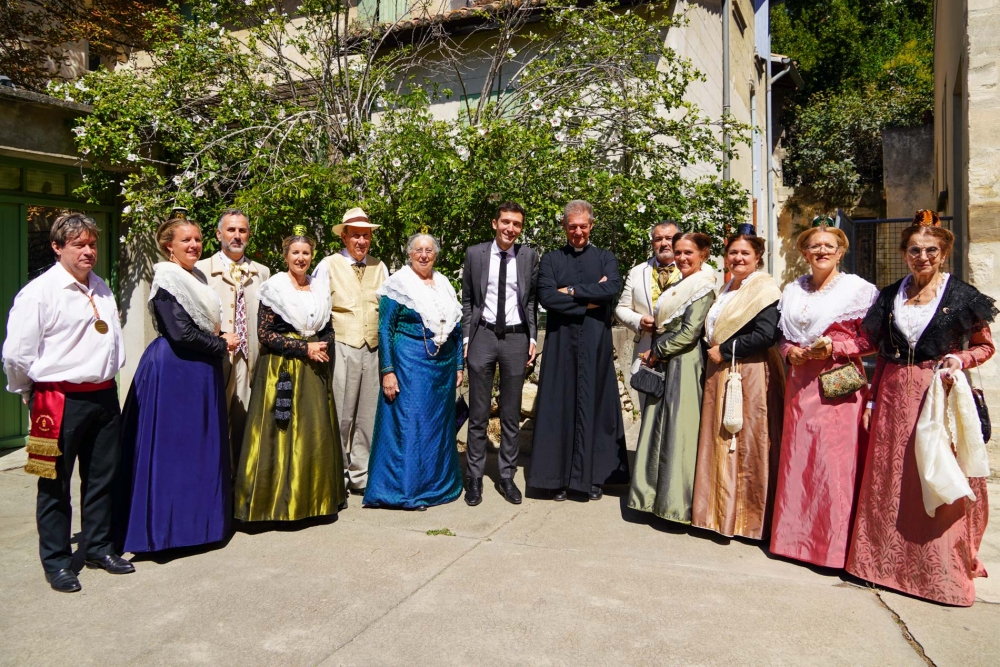 Dernière messe à Beaucaire pour le Père Gilles Michel