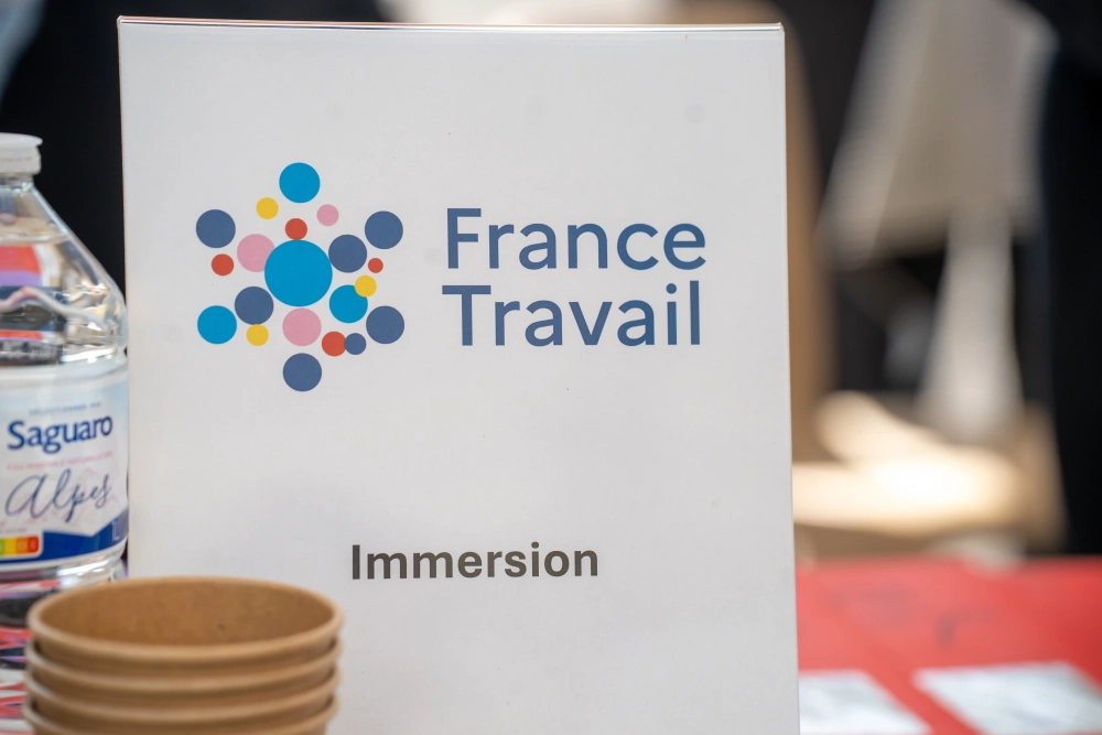 𝐔𝐧𝐞 𝐛𝐞𝐥𝐥𝐞 𝐫𝐞𝐧𝐜𝐨𝐧𝐭𝐫𝐞 𝐞𝐧𝐭𝐫𝐞 𝐜𝐚𝐧𝐝𝐢𝐝𝐚𝐭𝐬 𝐞𝐭 𝐞𝐦𝐩𝐥𝐨𝐲𝐞𝐮𝐫𝐬 𝐚̀ 𝐁𝐞𝐚𝐮𝐜𝐚𝐢𝐫𝐞 🤝