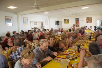 Un déjeuner festif pour nos aînés à l’occasion des Estivales