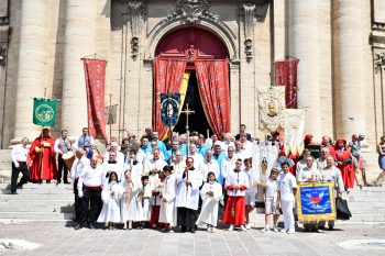 Traditionnelle messe de la Madeleine : preuve de l’attachement des beaucairois à leurs racines