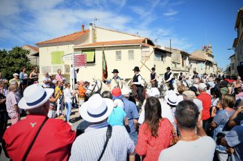 Le Maire de Beaucaire et son 1er adjoint à la 45ème Foire aux chevaux de Fourques