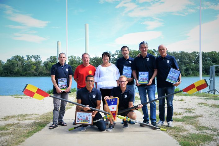 invitation à l’apéritif du club d’aviron de beaucaire (6)