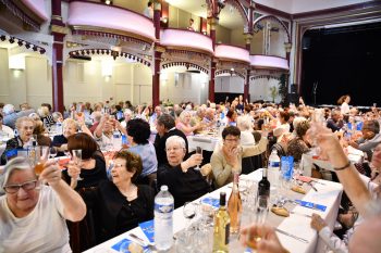 Près de 450 seniors au grand déjeuner-spectacle de clôture de la Semaine Bleue 2018