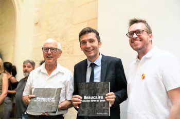 David Bascunana expose Beaucaire, les yeux dans les yeux