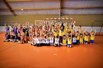 Des futurs champions au tournoi de mini hand de l’U.H.T.B.