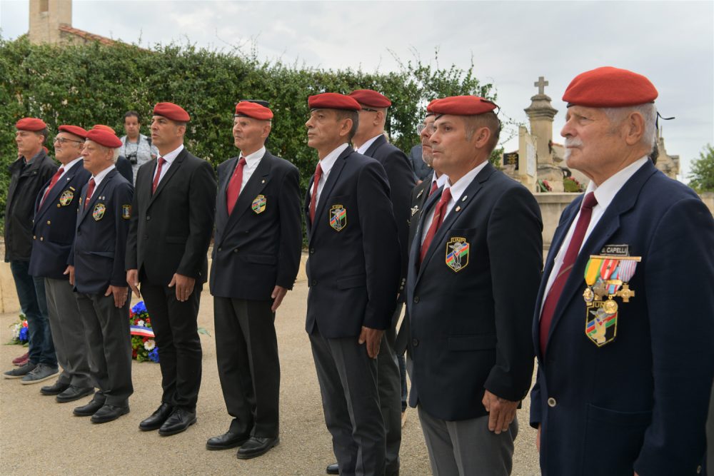 Les paras du Gard fêtent la Saint-Michel à Beaucaire