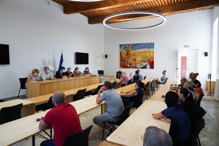 Reunion Beaucaire bars et restaurants