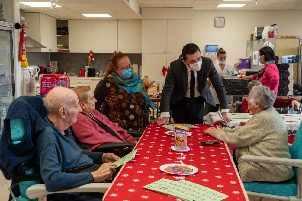 Solidarité : Des colis de Noël pour les Beaucairois de l’EHPAD Clerc de Molières