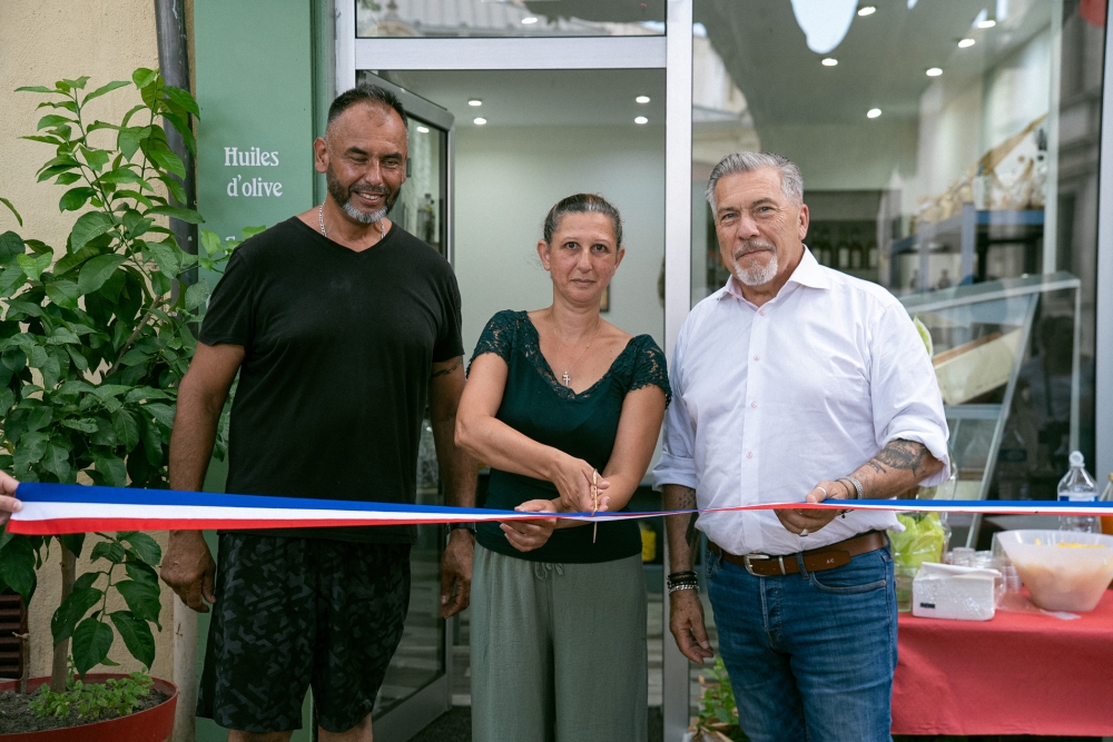 La Provence Gourmande : Nina Gimenez ouvre une épicerie fine à Beaucaire ! 🍯