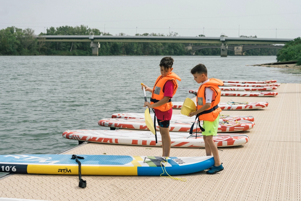 Activité Paddle à la Base Nautique de Beaucaire