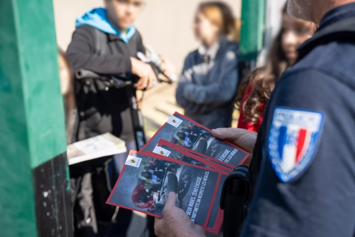 20251017 – Distribution flyers trottinette Collège Eugène Vigne – 3 (3)
