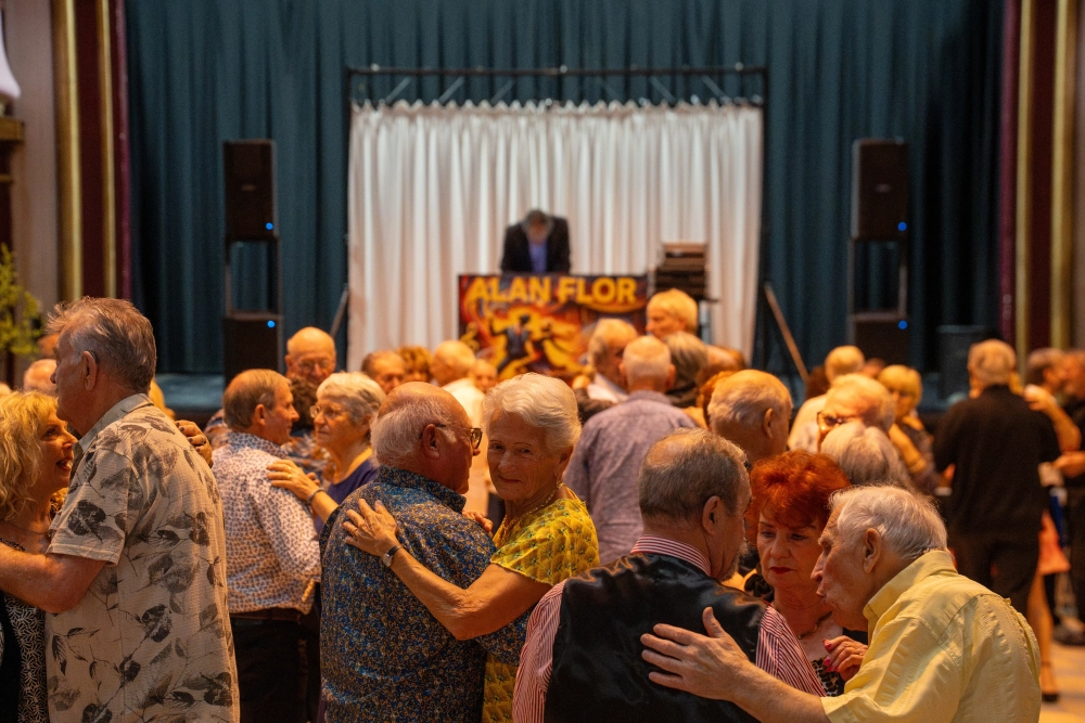 💃🕺 Ambiance survoltée au Casino pour l’après-midi dansant de Beaucaire !