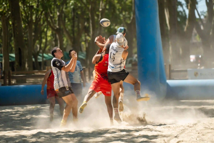 20260627-Beach-rugby-89_light