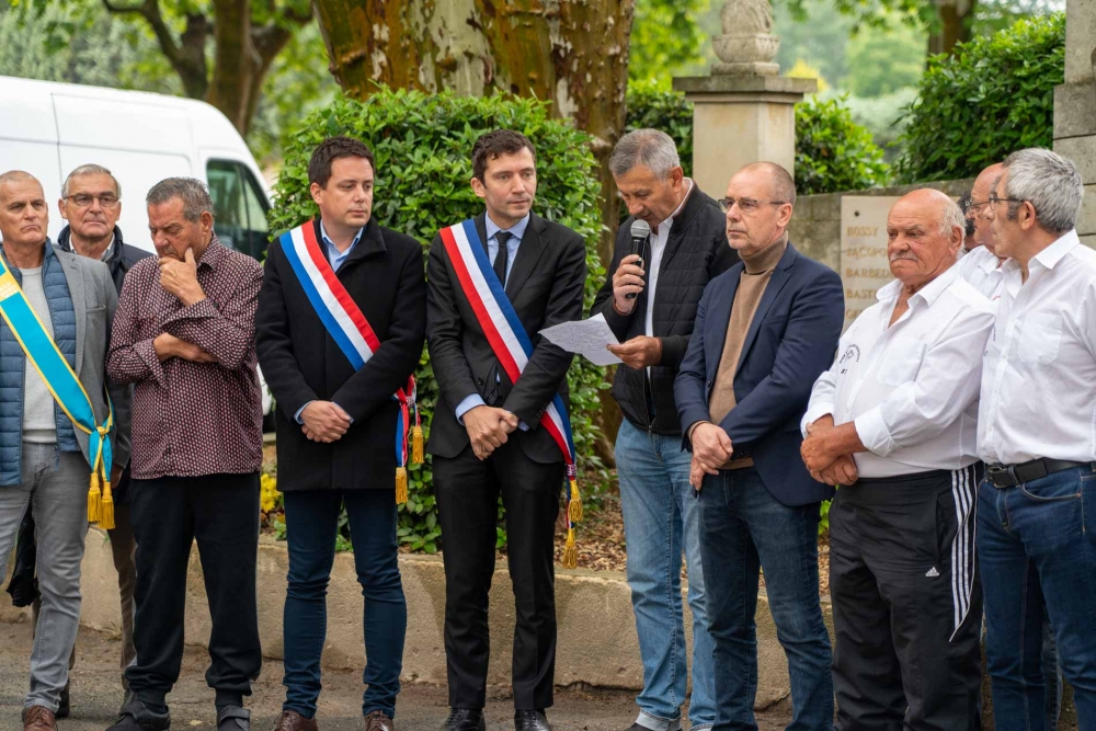 Beaucaire rend hommage aux raseteurs morts en piste