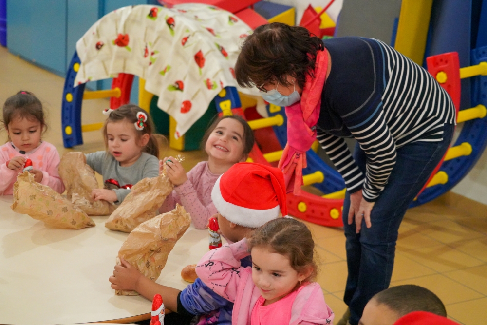 Un goûter de Noël dans les écoles