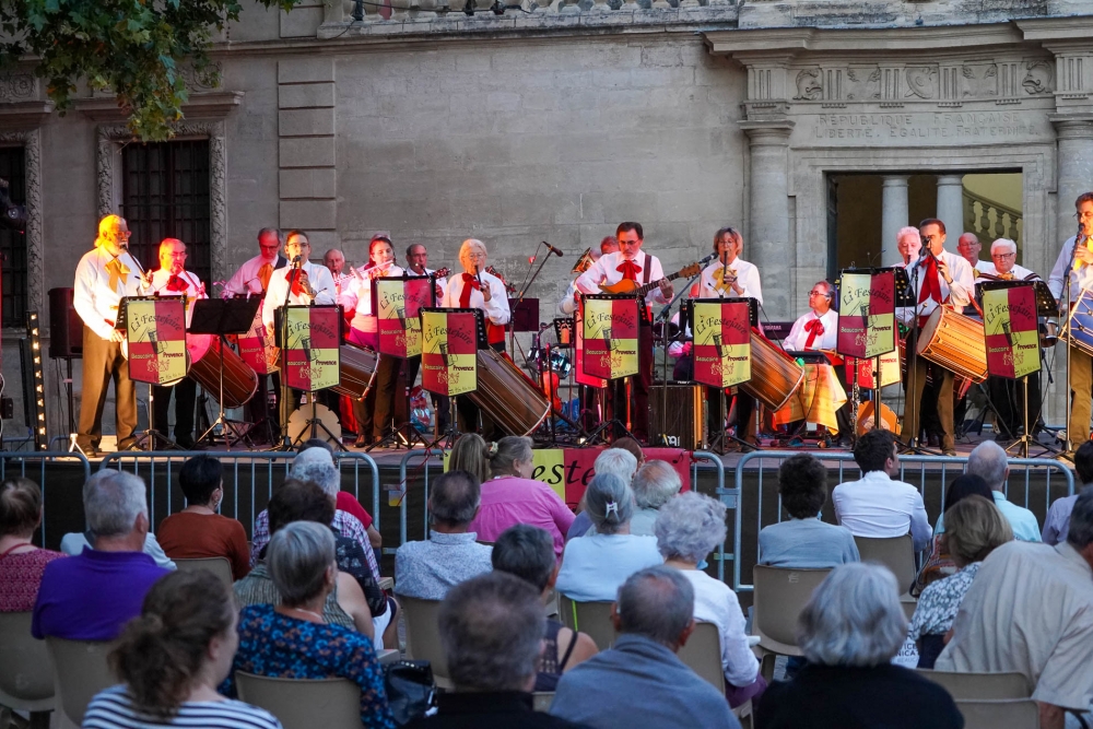Traditions et variétés au cœur des Vendredis de Beaucaire