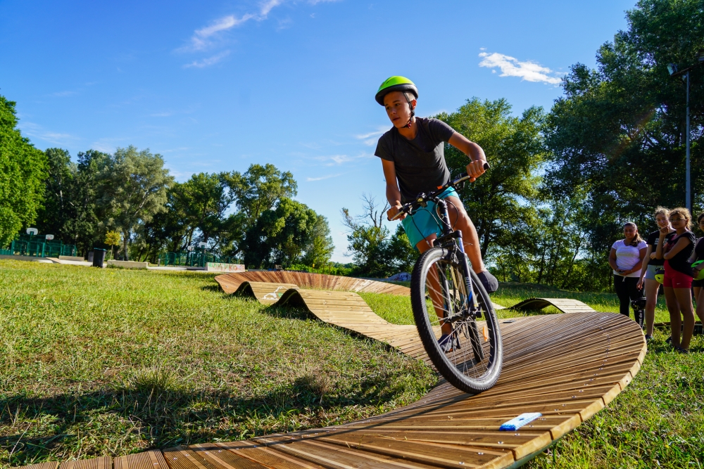 Un pumptrack à Beaucaire pour l’été !