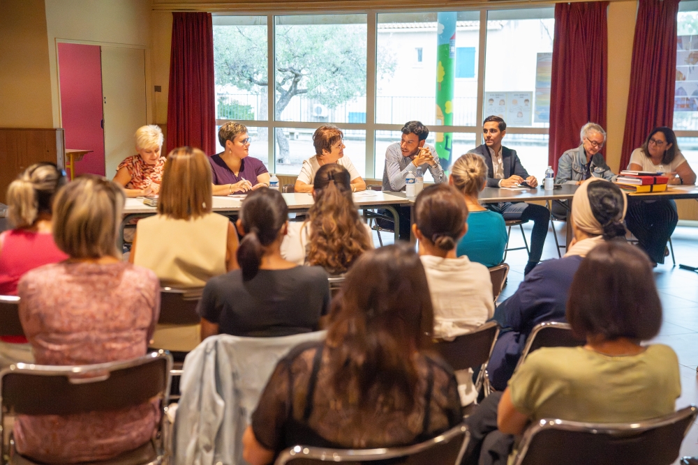 Préparation de la rentrée scolaire : le Maire de Beaucaire et son adjointe à la rencontre des ATSEM 🏫🎒🧒🏻